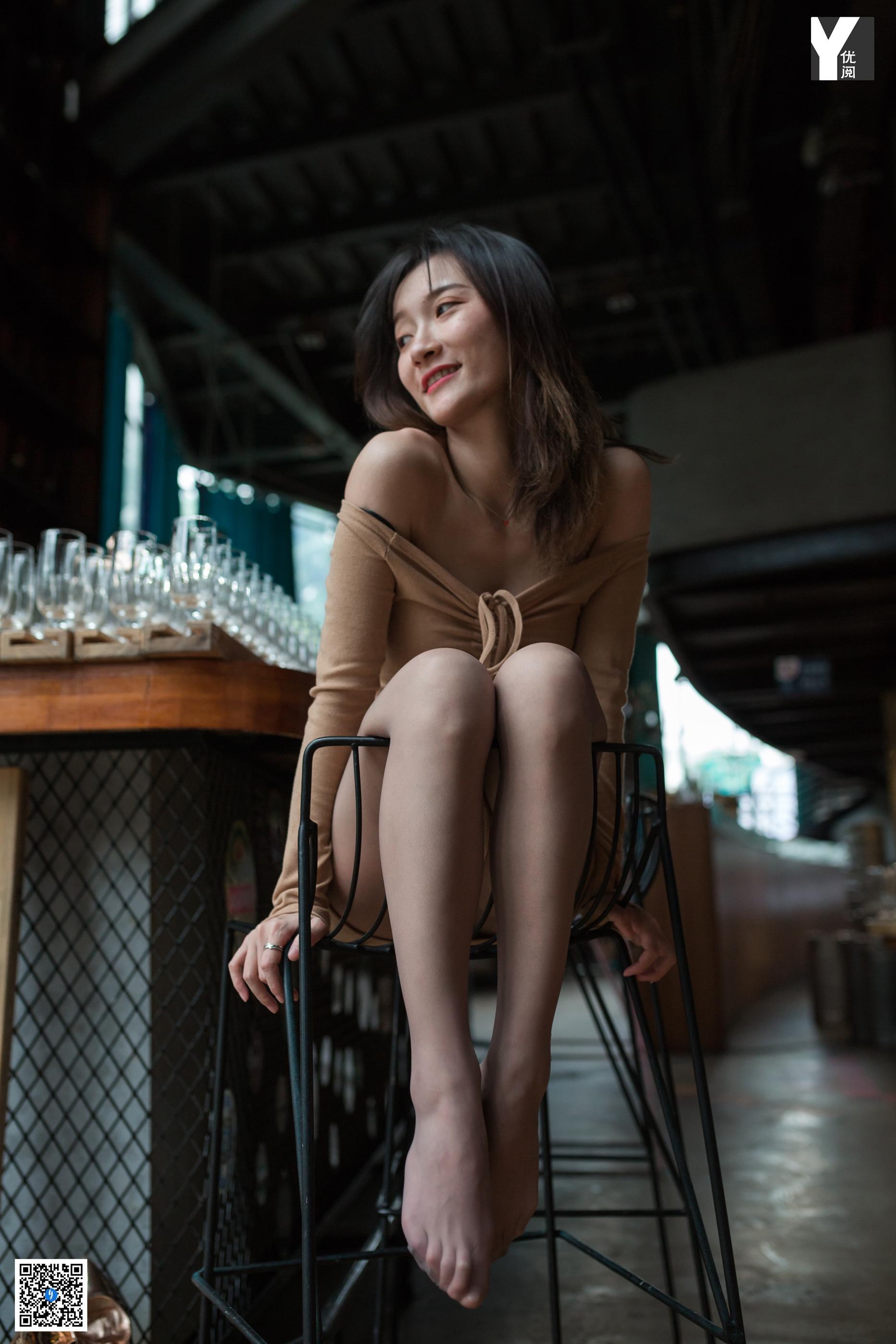 IESS异思趣向 - 模特：秋秋《职业性感选手》